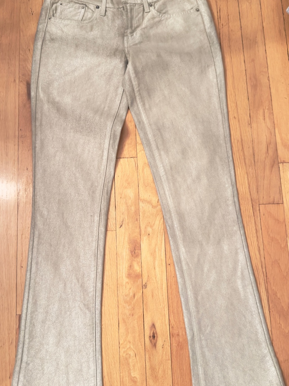 Ralph Lauren Gold Metallic
Straight Leg Flare Jeans Mid Rise
Size 28 NWT